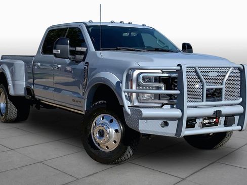 Certified 2024 Ford F450 Lariat w/ Lariat Ultimate Package AWD/4WD image 3