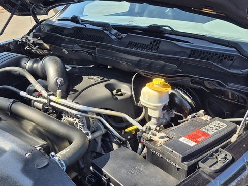 Used 2016 RAM 1500 Classic SLT image 15
