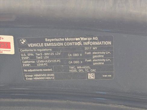 Used 2017 BMW 740e xDrive image 26