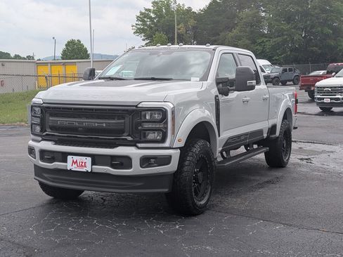 New 2026 Ford F250 Lariat w/ Black Appearance Package AWD/4WD image 7