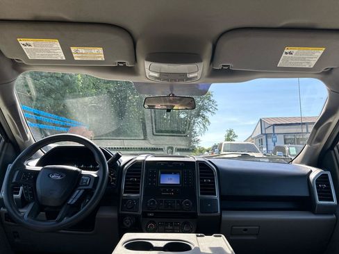 Used 2018 Ford F150 XLT w/ Trailer Tow Package RWD image 10