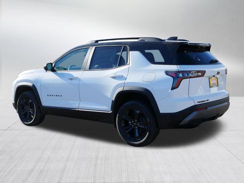 New 2026 Chevrolet Equinox LT w/ Convenience Package II image 2