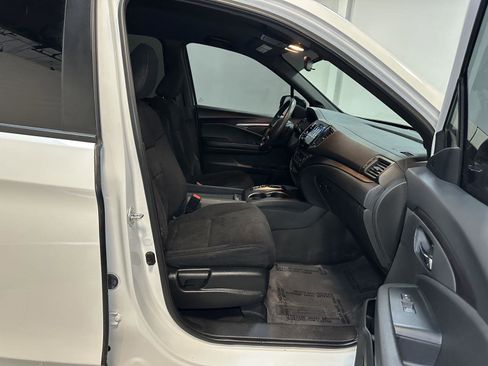 Certified 2022 Honda Pilot Sport image 39