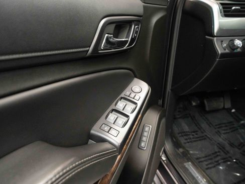 Used 2017 Chevrolet Tahoe LT w/ LT Signature Package AWD/4WD image 7