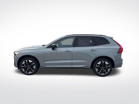 New 2026 Volvo XC60 B5 Plus w/ Climate Package image 4