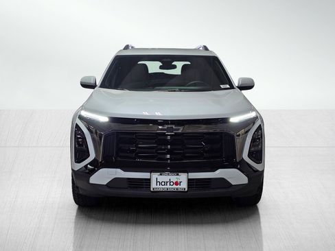 New 2026 Chevrolet Equinox ACTIV image 2
