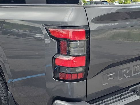 Used 2023 Nissan Frontier SV w/ SV Convenience Package AWD/4WD image 36