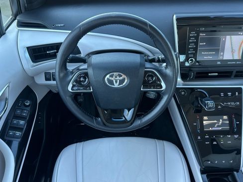 Used 2019 Toyota Mirai image 13