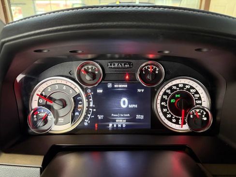 Used 2017 RAM 2500 Laramie w/ Off Road Package AWD/4WD image 21