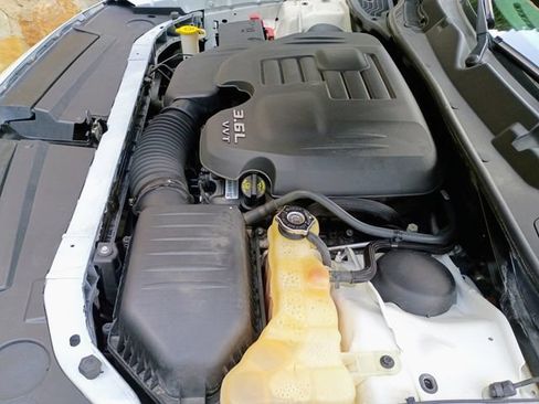 Used 2016 Dodge Challenger R/T Scat Pack RWD image 62