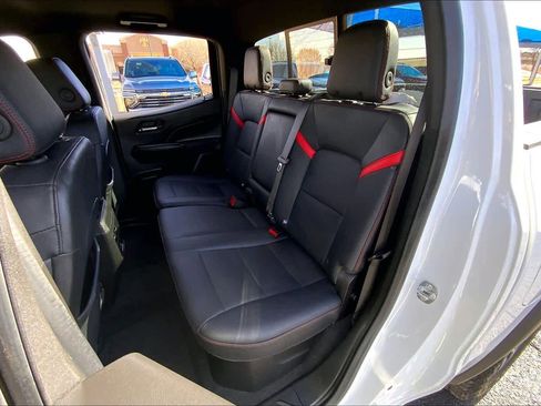 Certified 2024 Chevrolet Colorado Z71 w/ Z71 Convenience Package 2 image 21