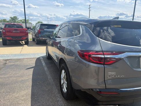 Used 2020 Buick Enclave Premium AWD/4WD image 9