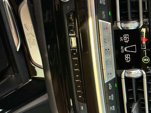 Used 2024 BMW X3 sDrive30i w/ Convenience Package RWD image 24