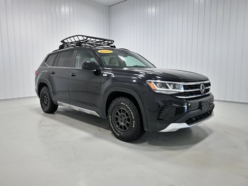 Used 2021 Volkswagen Atlas SE AWD/4WD image 2