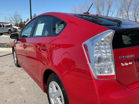 Used 2011 Toyota Prius Three image 5