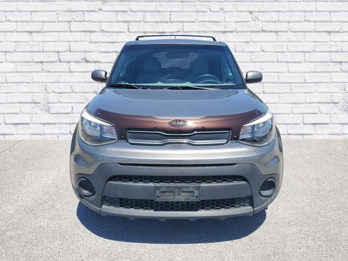 Used 2017 Kia Soul w/ Convenience Package image 2