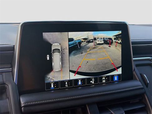 Used 2022 GMC Yukon SLT w/ SLT Luxury Package image 14