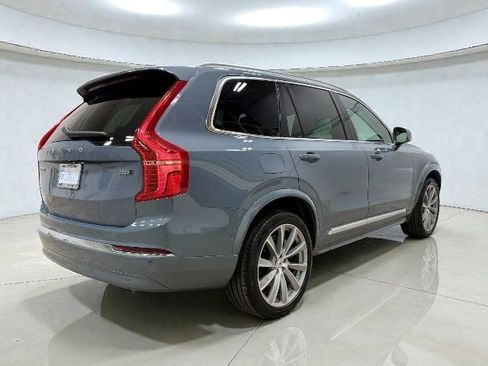 Used 2023 Volvo XC90 B6 Plus image 43