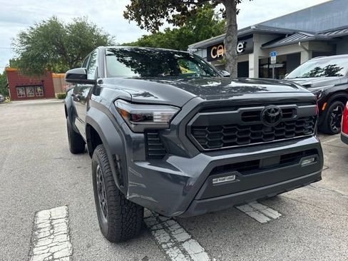 Used 2026 Toyota Tacoma TRD Off-Road AWD/4WD image 2