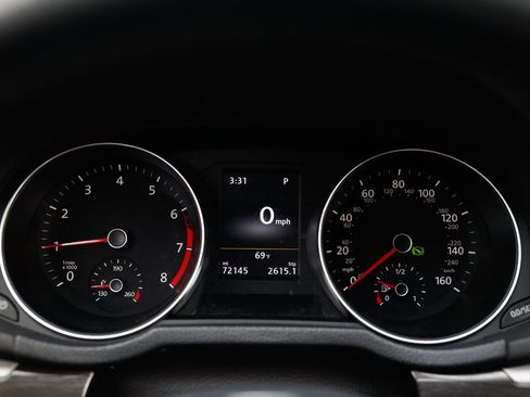 Used 2018 Volkswagen Passat 2.0T SE image 29