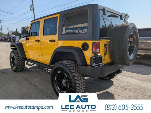 Used 2015 Jeep Wrangler Unlimited Rubicon w/ Connectivity Group image 6
