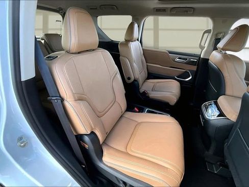New 2026 INFINITI QX80 Luxe RWD image 27