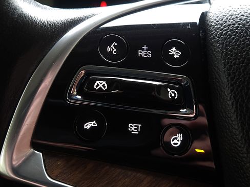 Used 2016 Cadillac Escalade Premium image 23