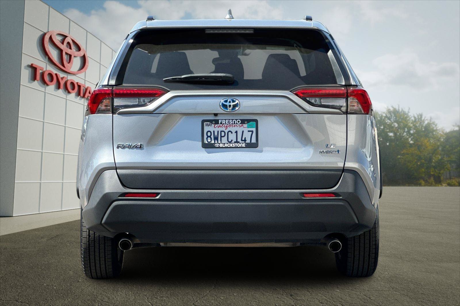 Certified 2021 Toyota RAV4 LE AWD/4WD image 4