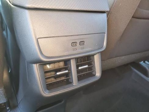 New 2026 Chevrolet Equinox LT image 10