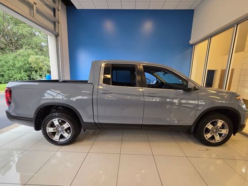 Certified 2024 Honda Ridgeline RTL image 5