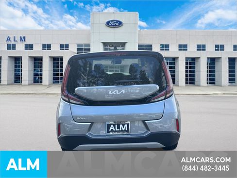 Used 2024 Kia Soul LX w/ Option Group 015 image 6