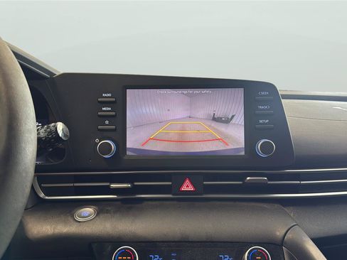 Used 2023 Hyundai Elantra SEL FWD image 20