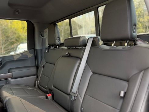 Used 2019 GMC Sierra 1500 SLT w/ SLT Convenience Package image 4