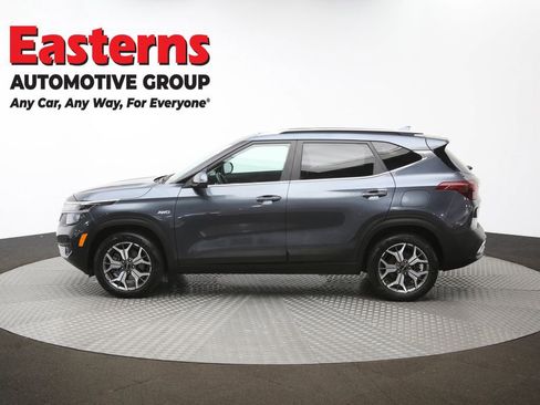 Used 2023 Kia Seltos EX image 61