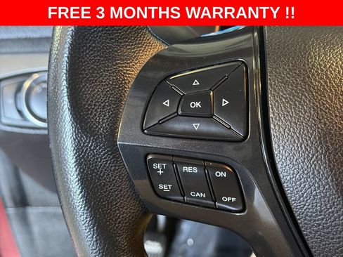 Used 2018 Ford Explorer XLT AWD/4WD image 40