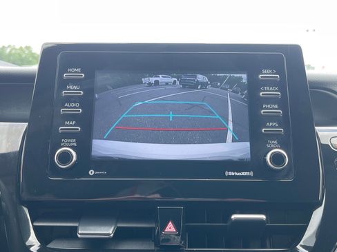 Used 2024 Toyota Camry LE FWD image 6