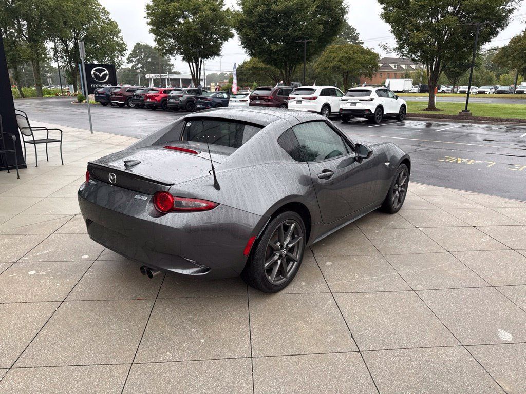 Used 2018 MAZDA MX-5 Miata RF Club RWD image 6