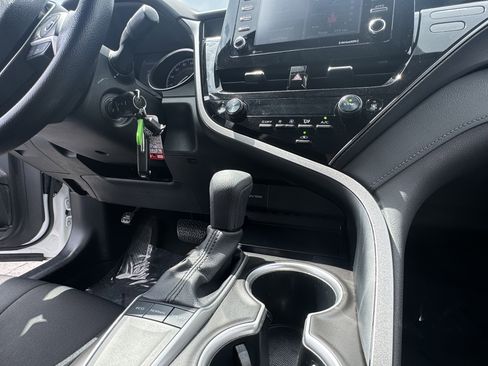 Used 2023 Toyota Camry LE image 22
