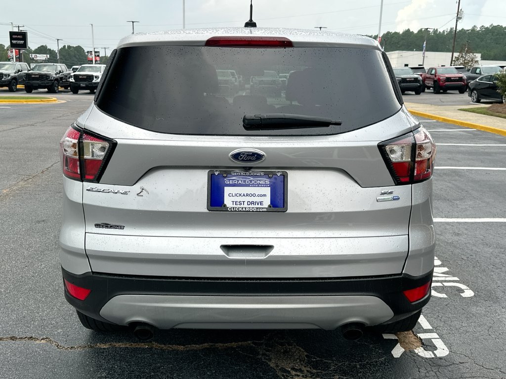 Used 2017 Ford Escape SE w/ SE Cold Weather Package AWD/4WD image 15
