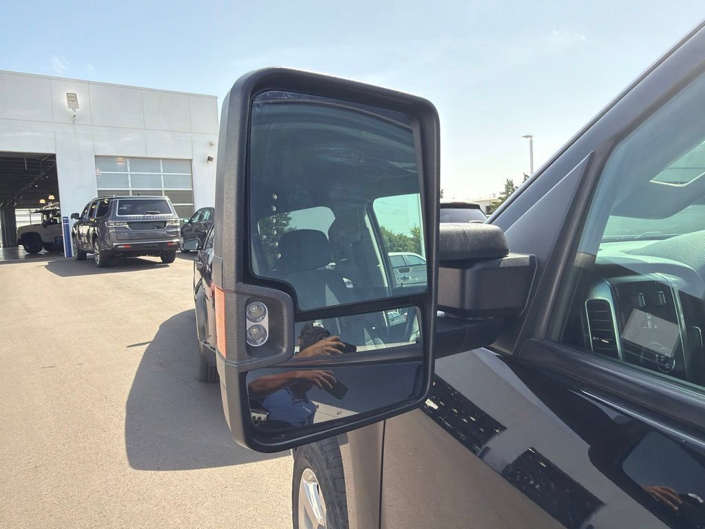 Used 2017 Chevrolet Silverado 1500 LT w/ Max Trailering Package AWD/4WD image 9
