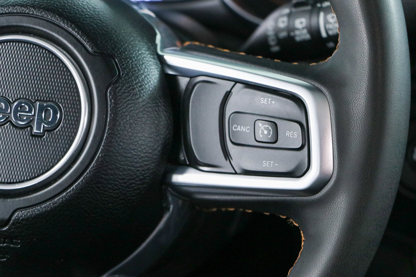 Used 2023 Jeep Wrangler Unlimited Sahara AWD/4WD image 15