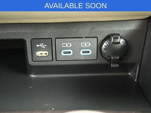 Used 2022 Toyota Highlander Limited AWD/4WD image 25