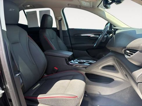 Used 2023 Buick Envision Essence w/ Sport Touring Package AWD/4WD image 15