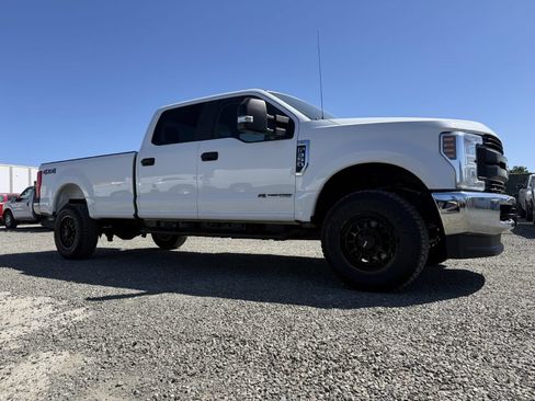 Used 2019 Ford F350 XL w/ Power Equipment Group AWD/4WD image 4