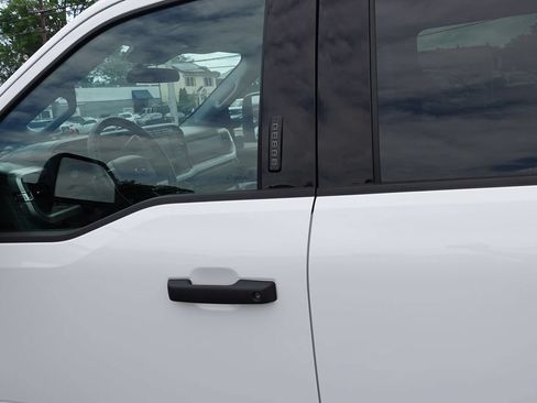 Used 2024 Ford F250 XLT w/ FX4 Off-Road Package AWD/4WD image 10