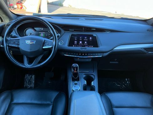 Used 2023 Cadillac XT4 Premium Luxury image 16