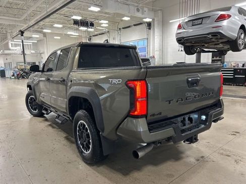 Used 2024 Toyota Tacoma TRD Off-Road AWD/4WD image 6