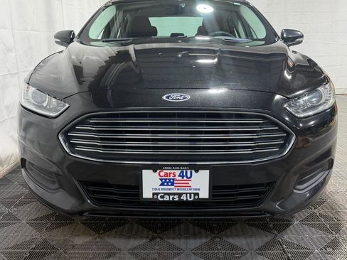 Used 2014 Ford Fusion SE image 3