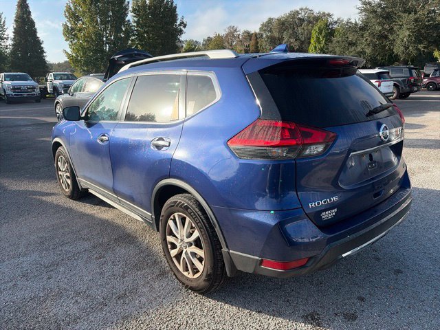 Used 2018 Nissan Rogue SV FWD image 7