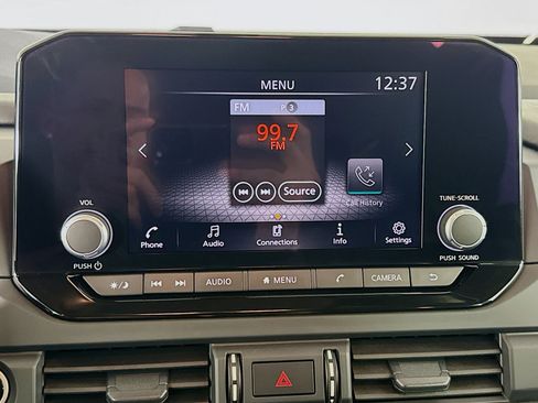 Used 2024 Nissan Pathfinder S FWD image 17